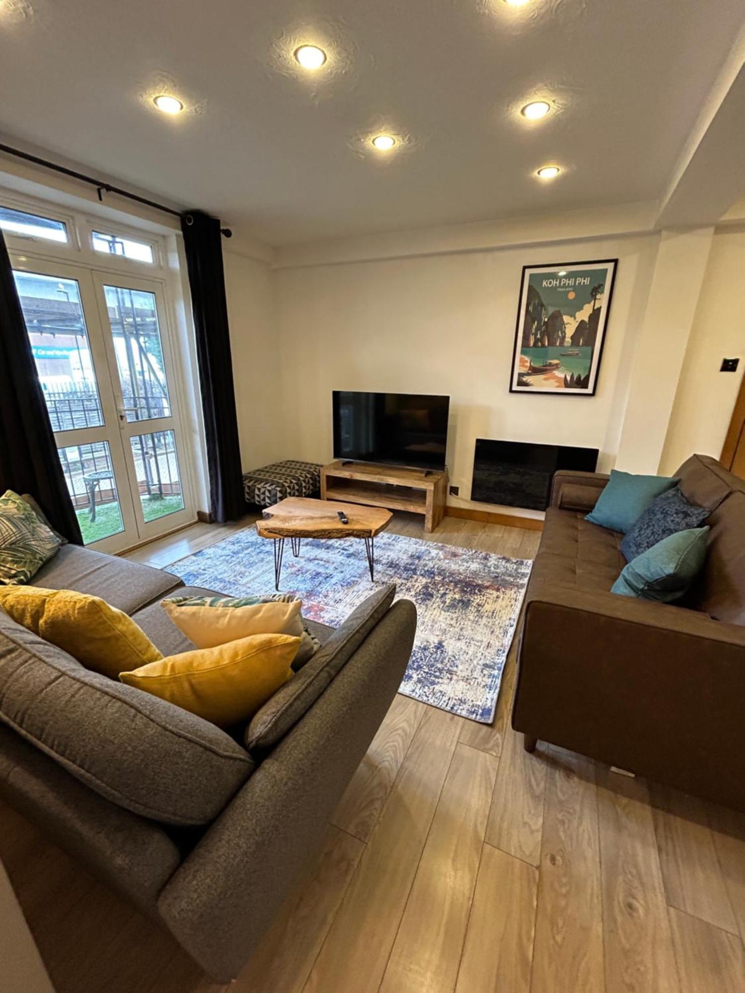 Spacious 3 Bedroom Apartment Close To Marina, 2 Parking Spaces, Kingsize Or Single Beds Саутгемптон Экстерьер фото